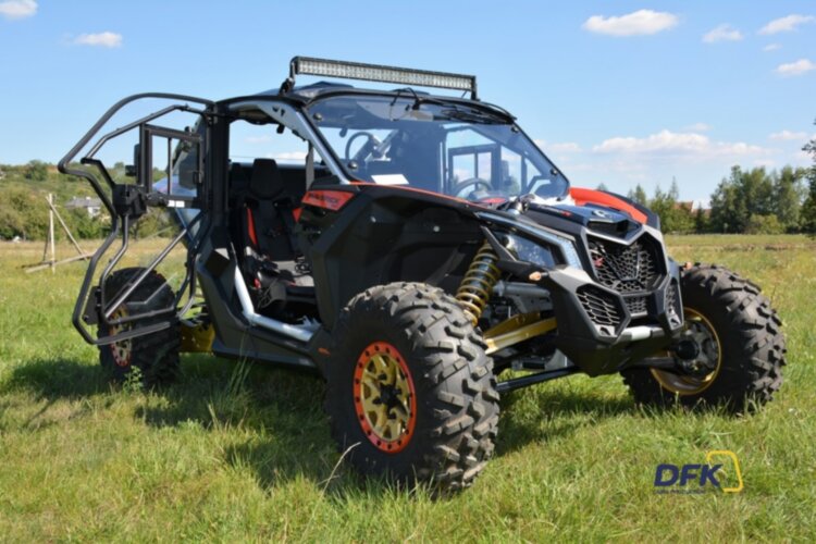 Кабина Can-Am MAVERICK X3 Кабина Can-Am MAVERICK X3