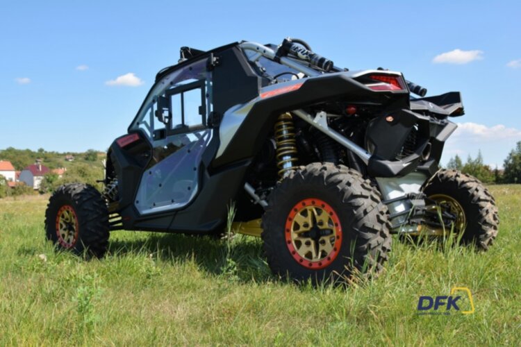 Кабина Can-Am MAVERICK X3 Кабина Can-Am MAVERICK X3