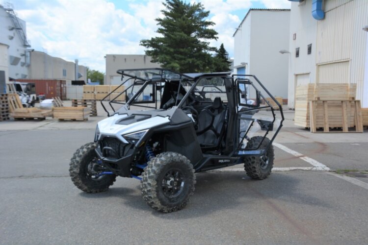 Кабина POLARIS PRO XP Кабина POLARIS PRO XP